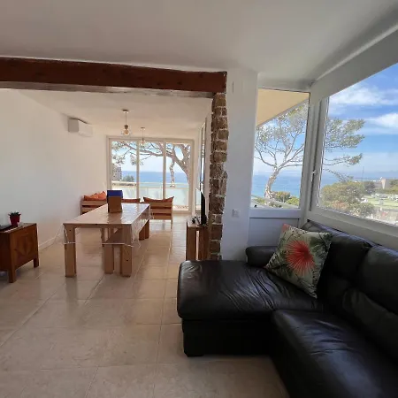 Con Terraza Y Vistas Al Mar - Tree House Apartment
